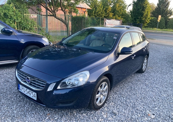 Volvo V60 cena 26900 przebieg: 250000, rok produkcji 2011 z Puławy małe 67